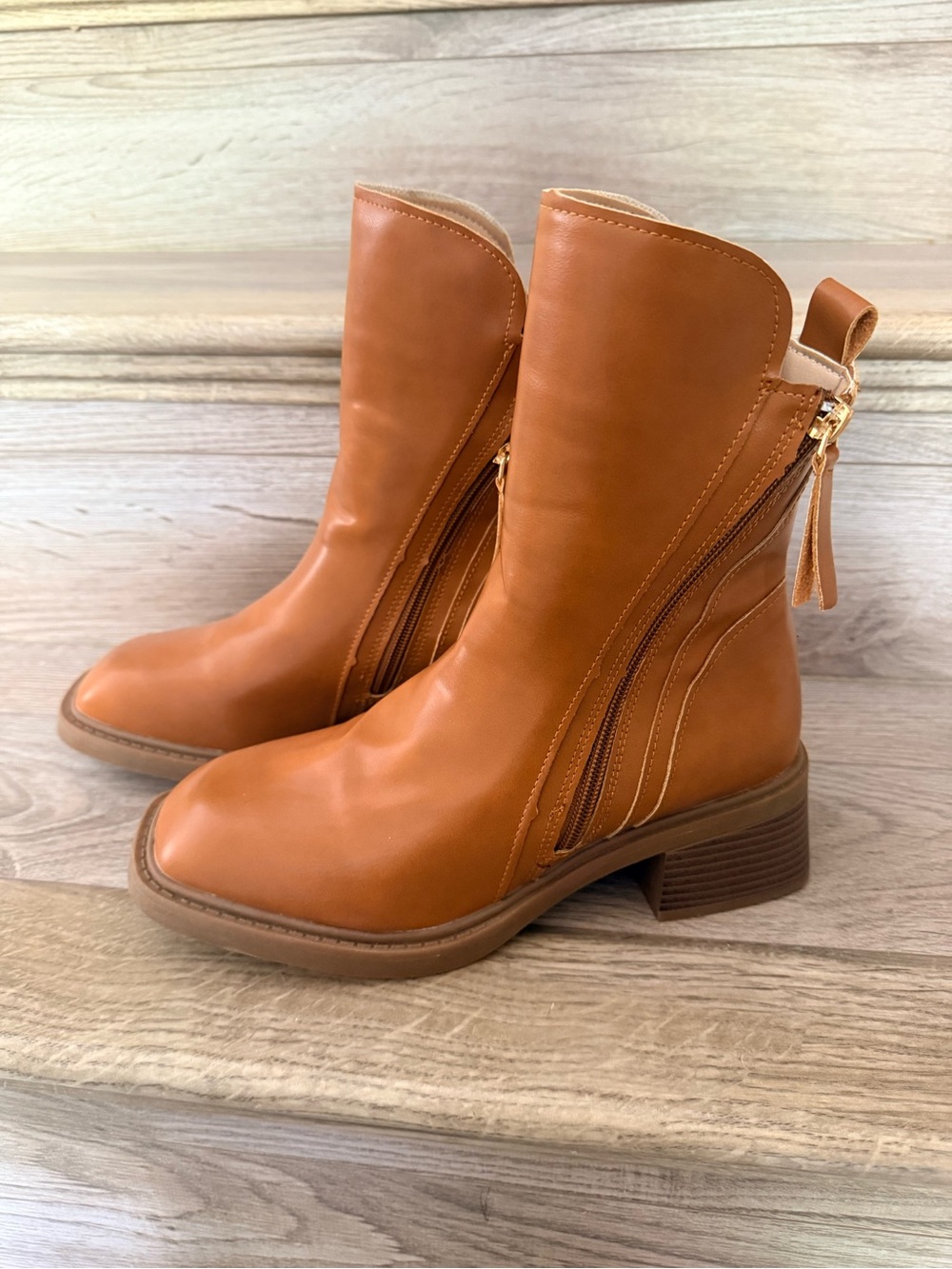 Women's Cognac Mid-Calf Zipper Heeled Boots